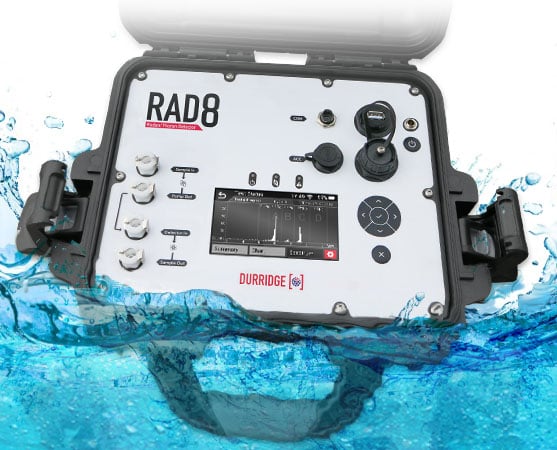 RAD8 Splashing in Water Open with Lid